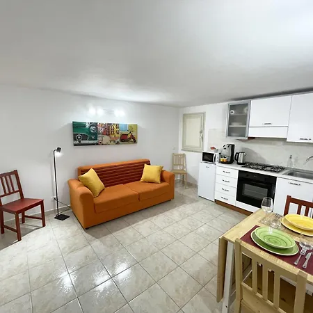 Apartment Dora's *